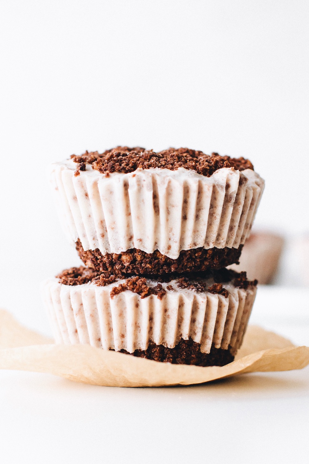No-Bake Cookies and Cream Cheesecakes (Vegan + Gluten-Free) No-Bake Cookies and Cream Cheesecakes (Vegan + Gluten-Free)