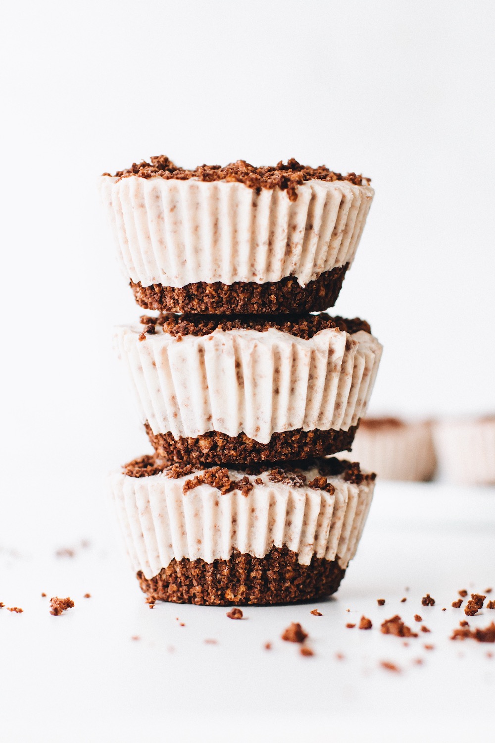 No-Bake Cookies and Cream Cheesecakes (Vegan + Gluten-Free) No-Bake Cookies and Cream Cheesecakes (Vegan + Gluten-Free)