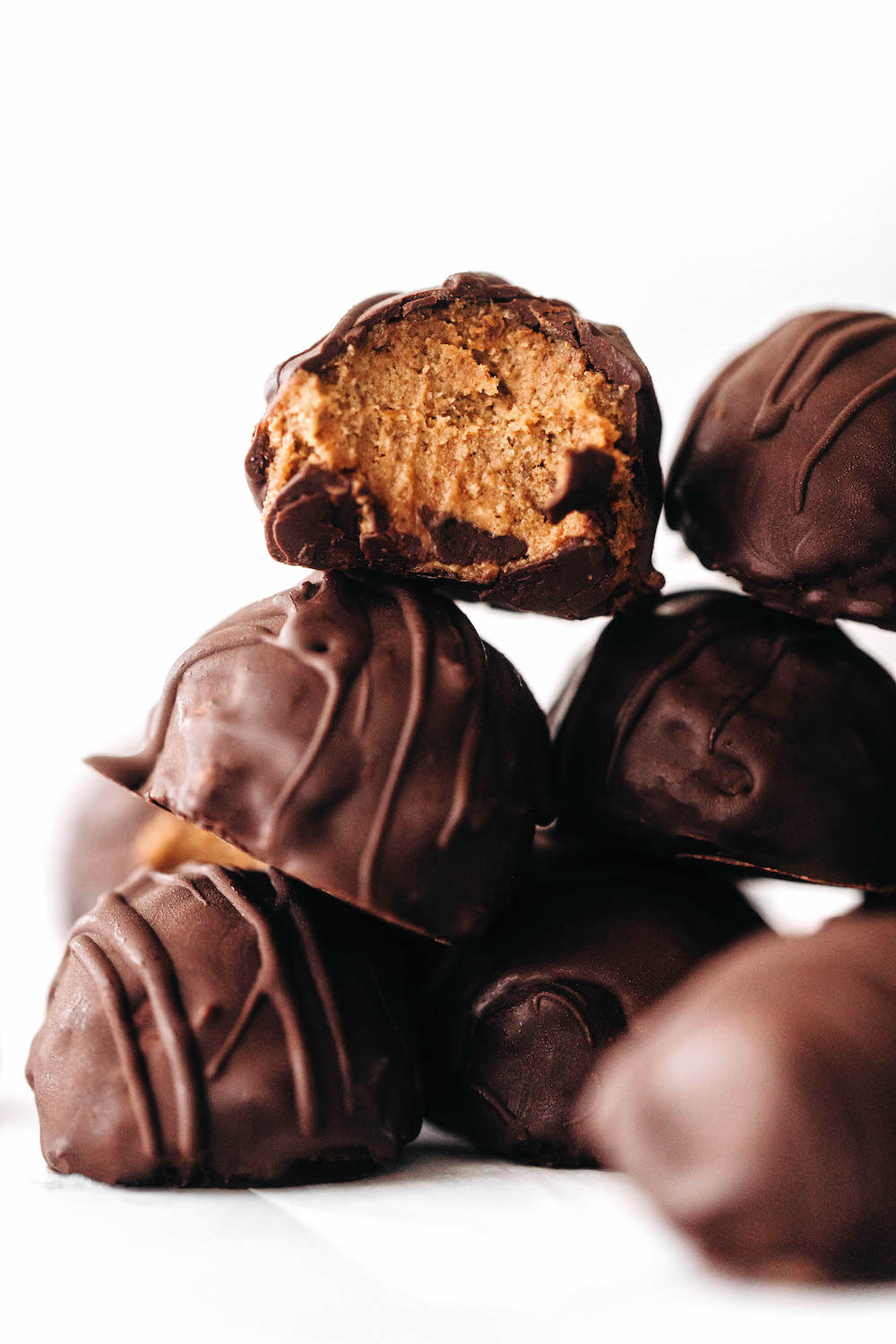 Pumpkin Cheesecake Truffles