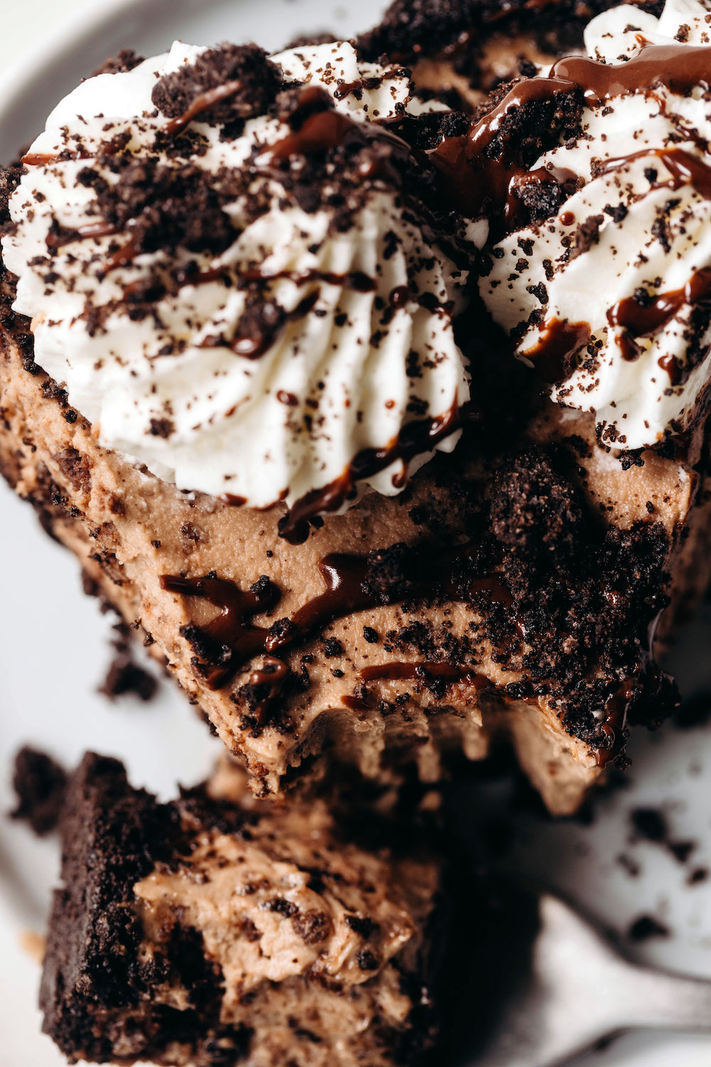 Cookies and Cream Pie (without oreos!)