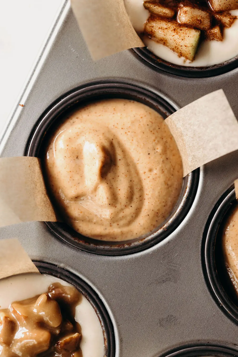 Pumpkin Spice No-Bake Mini Cheesecakes