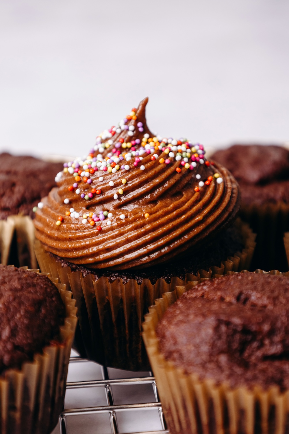 The Best Healthy Chocolate Cupcakes (egg-free, dairy-free, gluten-free, sugar-free)
